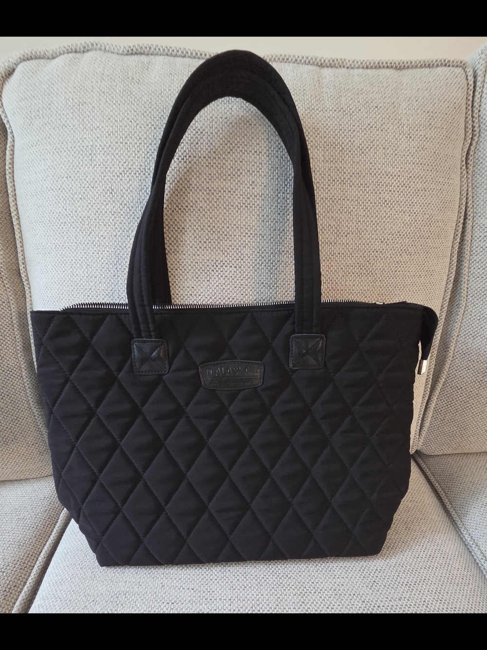 Quilted Black Tote Bag - Unbranded